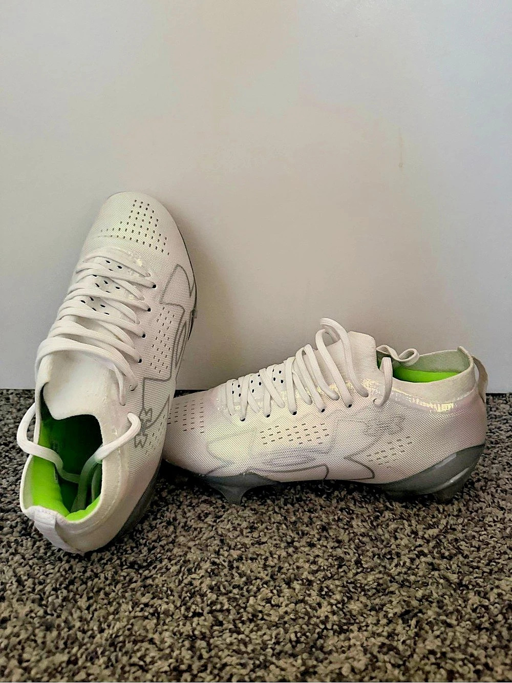 Under Armour HOVR Machina 3 Clone Women's White & Green US 9